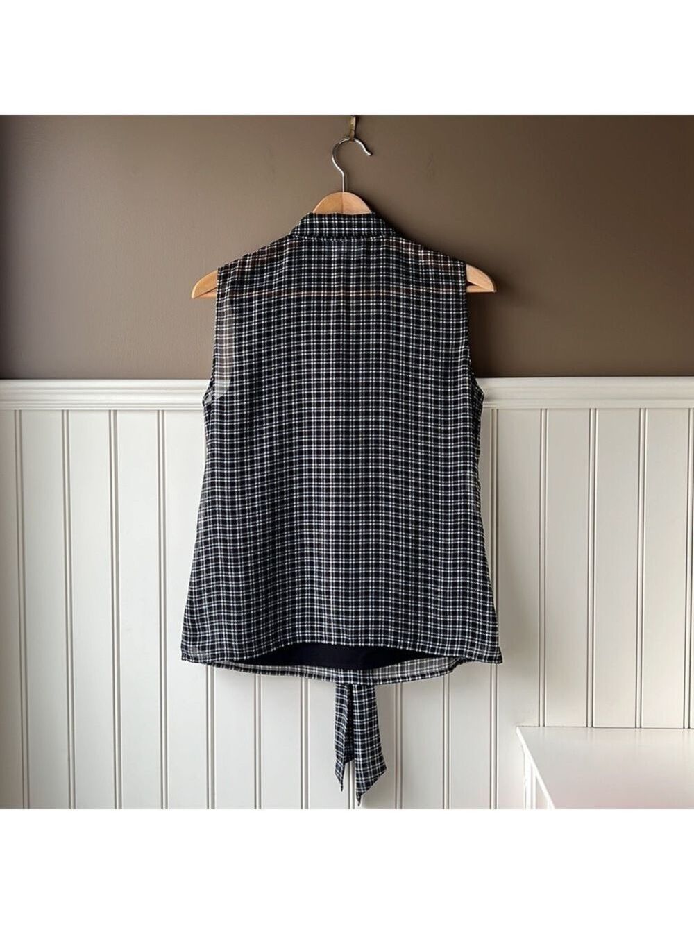 JONES NEW YORK Black & Silver Plaid Sleeveless Blouse Size 4 - Picture 11 of 14